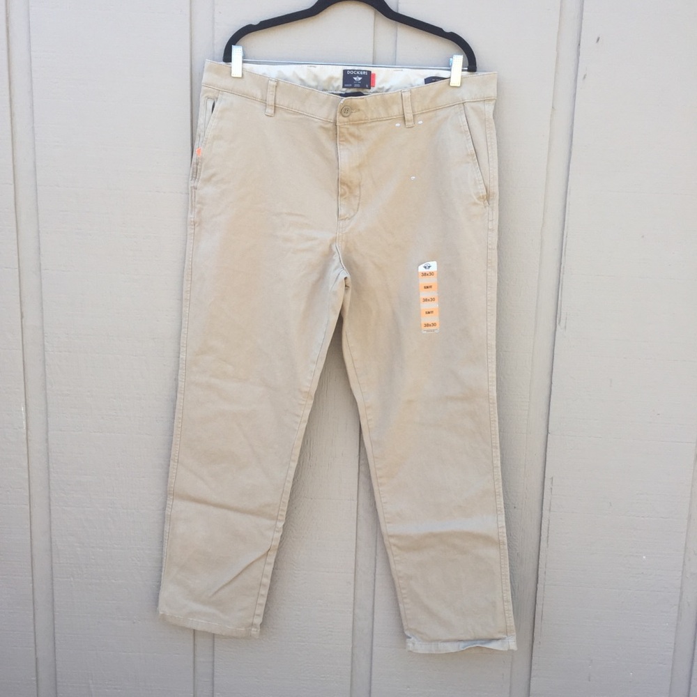 NWT-Men's Dockers Slim Fit (READ DESCRIPTION)